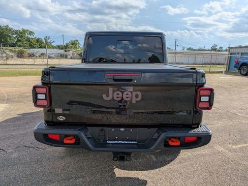 Used 2022 Jeep Gladiator Mojave w/ LED Lighting Group AWD/4WD image 5