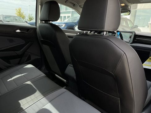 New 2025 Volkswagen Jetta SE image 34