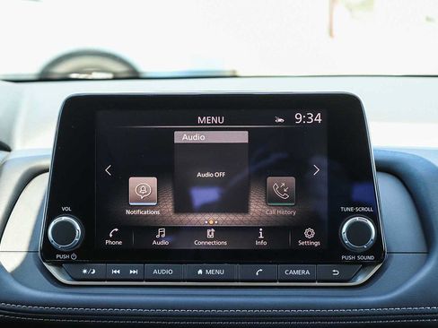 Used 2026 Nissan Rogue SV FWD image 14