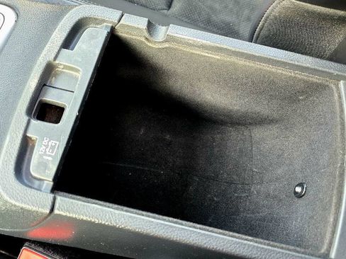 Used 2018 Jeep Grand Cherokee Laredo image 25