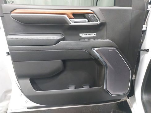 Used 2022 GMC Sierra 1500 Denali image 28