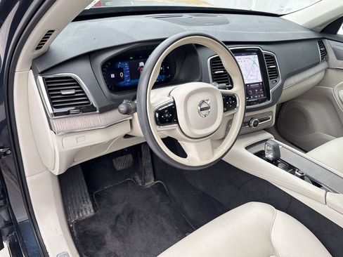 Certified 2024 Volvo XC90 B6 Plus w/ Protection Package Premier image 4