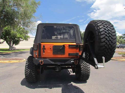 Used 2011 Jeep Wrangler Unlimited Sport AWD/4WD image 7