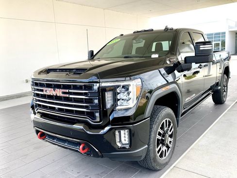 Used 2022 GMC Sierra 2500 AT4 w/ AT4 Preferred Package image 1