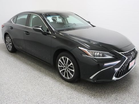 Used 2024 Lexus ES 350 w/ Accessory Package (Z2) FWD image 4