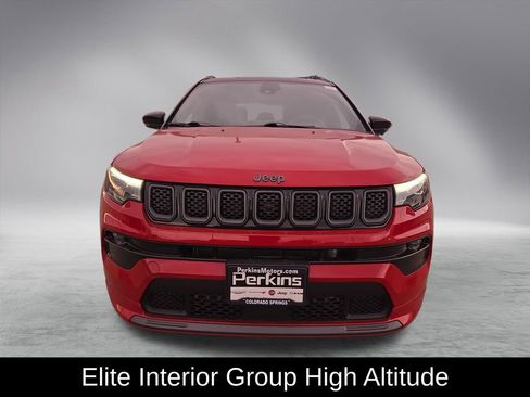 Certified 2023 Jeep Compass High Altitude w/ Driver Assist Group I image 3