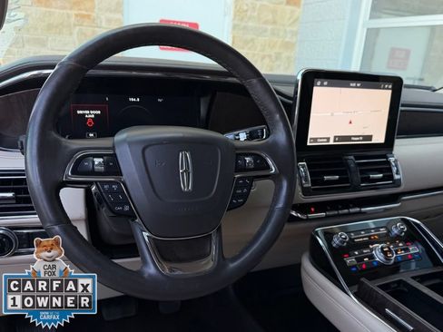 Used 2021 Lincoln Navigator L Reserve w/ Luxury Package RWD image 12