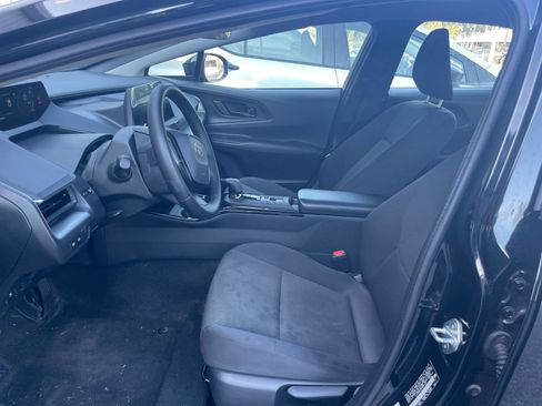 Used 2025 Toyota Prius LE image 24