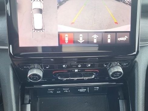 Used 2023 Jeep Grand Cherokee Overland w/ Advanced Protech Group III image 4