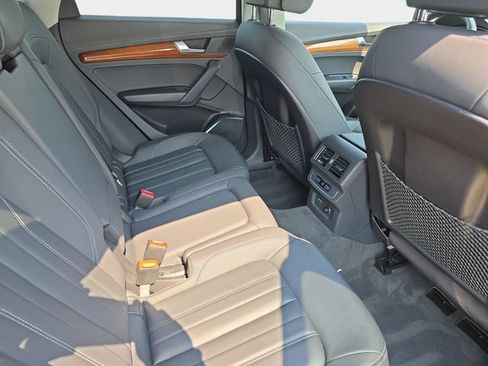 Used 2023 Audi Q5 Premium w/ Convenience Package AWD/4WD image 13