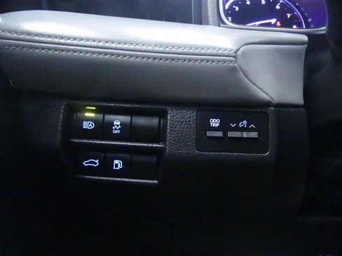 Used 2019 Toyota Avalon XSE w/ All Weather Liner Package FWD image 20
