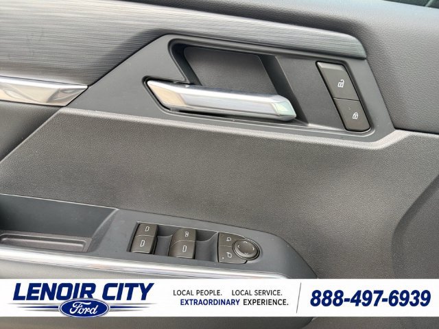 Used 2026 GMC Acadia Elevation w/ Elevation Premium Package FWD image 18