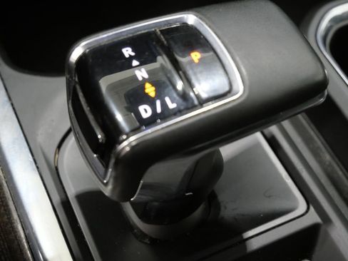 Used 2023 Chevrolet Silverado 1500 RST image 22