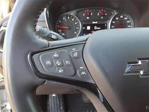 Used 2022 Chevrolet Equinox RS w/ Infotainment Package image 14