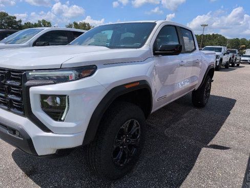 New 2024 GMC Canyon Elevation w/ Convenience Package image 2