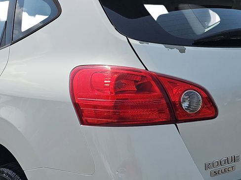Used 2015 Nissan Rogue S w/ Convenience Package FWD image 33