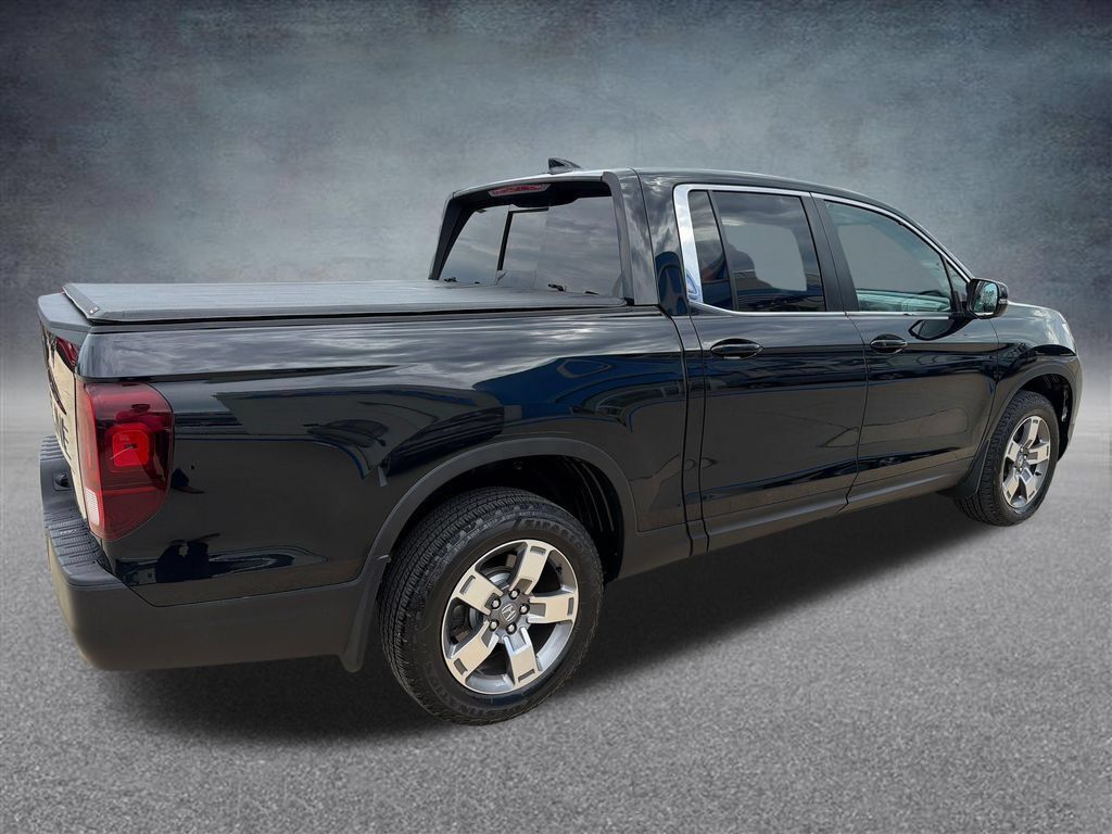 Certified 2024 Honda Ridgeline RTL image 5