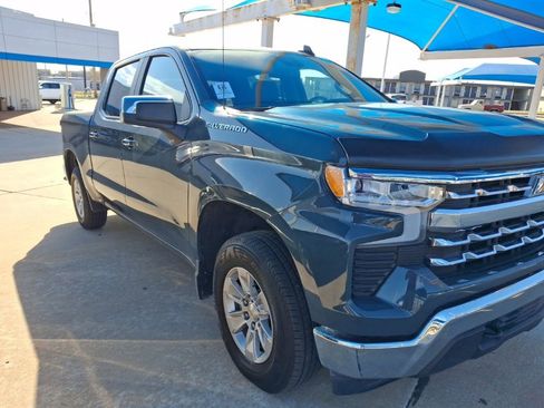 Used 2025 Chevrolet Silverado 1500 LT AWD/4WD image 16
