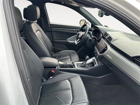 Used 2024 Audi Q3 2.0T Premium image 15