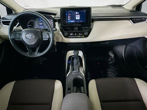 Used 2025 Toyota Corolla LE image 26