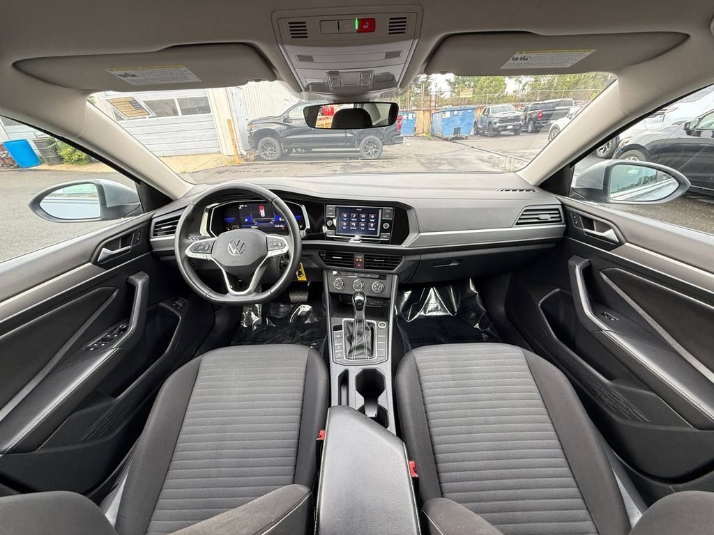 Used 2022 Volkswagen Jetta S FWD image 21