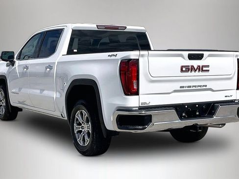 Used 2025 GMC Sierra 1500 SLT image 4