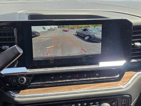 Used 2024 Chevrolet Silverado 1500 LT image 26