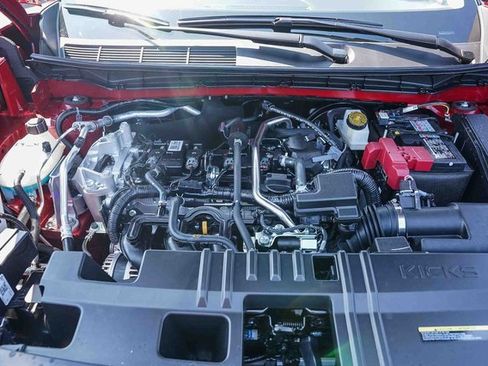 New 2026 Nissan Kicks SR image 28