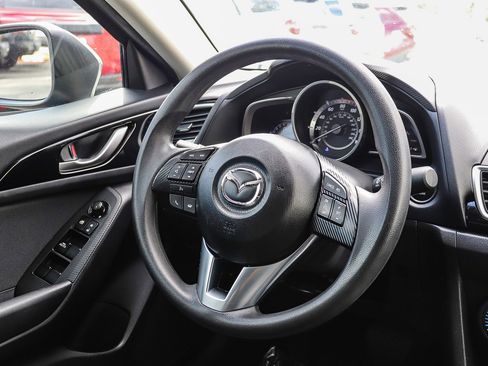 Used 2016 MAZDA MAZDA3 i Sport w/ Preferred Equipment Package image 17