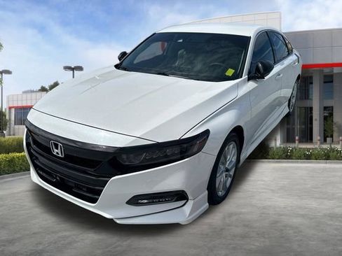 Used 2019 Honda Accord LX image 2