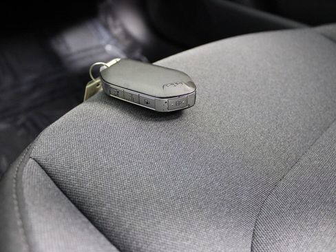 Used 2025 Kia K4 FWD image 18