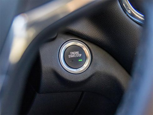 Used 2023 Chevrolet Equinox LT w/ Driver Convenience Package image 29