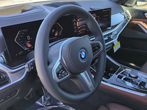 New 2026 BMW X5 xDrive50e w/ M Sport Package image 18