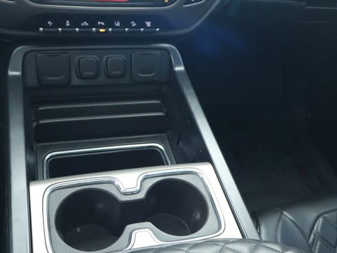 Used 2015 GMC Sierra 3500 Denali w/ Duramax Plus Package image 21