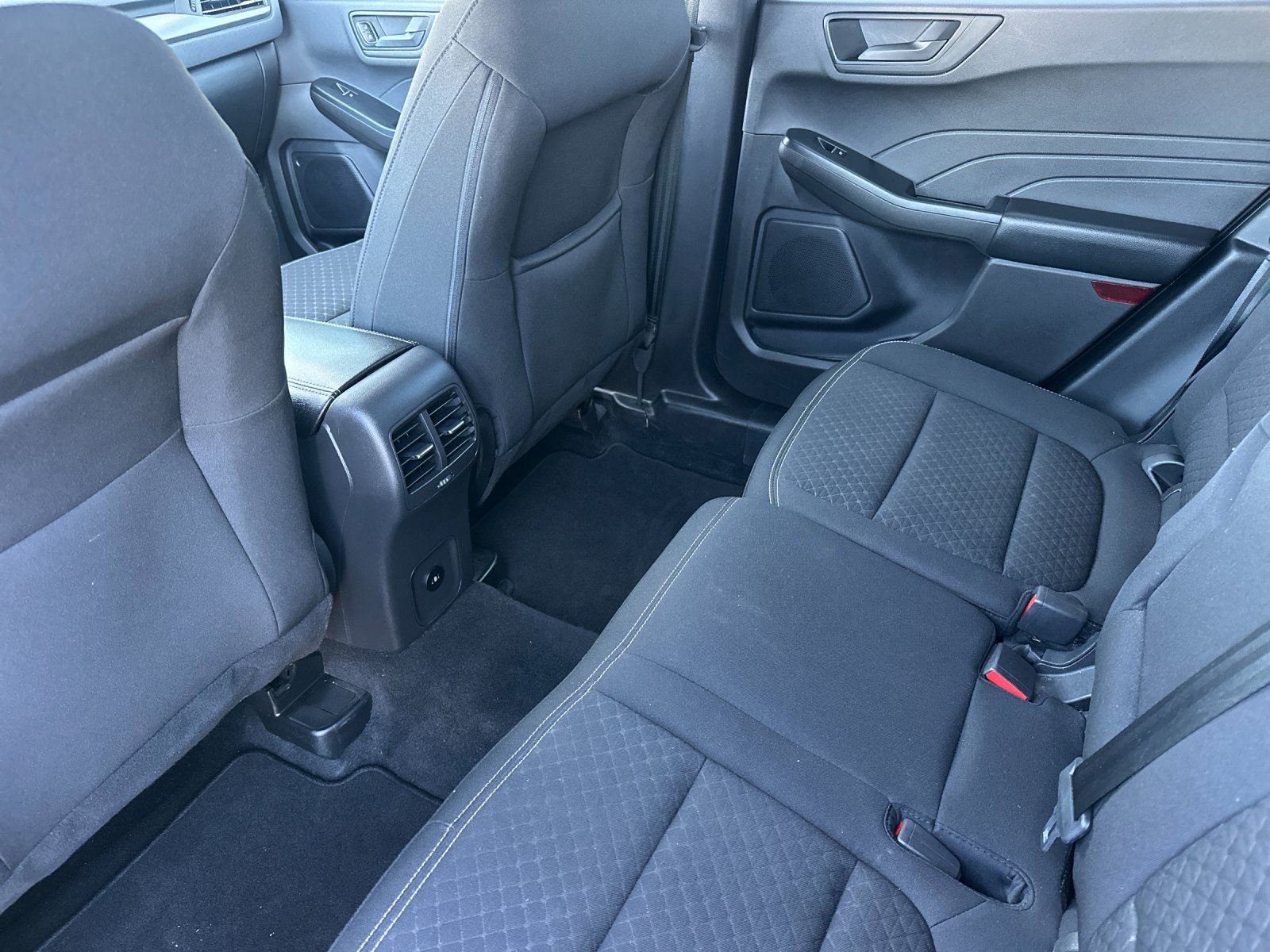 Certified 2024 Ford Escape Active FWD image 13