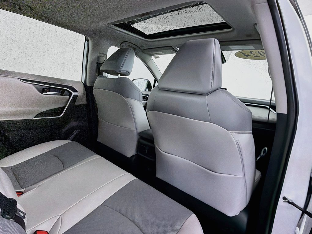 Used 2024 Toyota RAV4 Limited w/ Advanced Technology Package FWD image 27