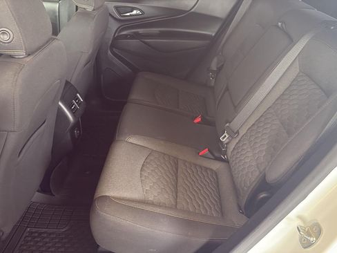 Used 2020 Chevrolet Equinox LT AWD/4WD image 8