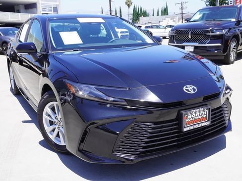 Used 2025 Toyota Camry LE FWD image 2