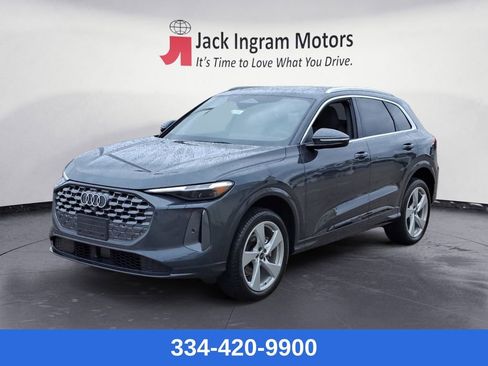 New 2025 Audi Q5 Premium Plus image 1