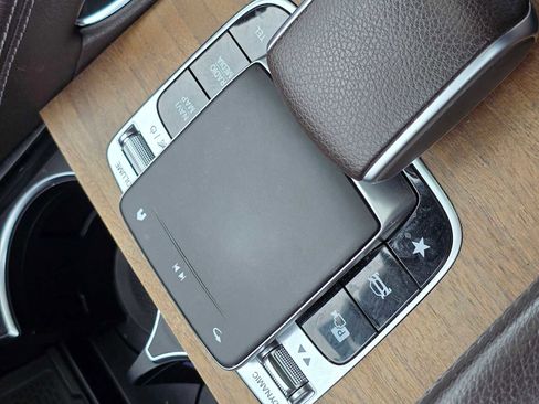 Used 2020 Mercedes-Benz GLE 350 4MATIC image 36