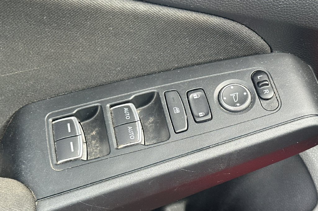 Used 2023 Honda Civic Sport image 12