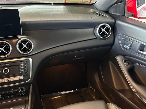 Used 2019 Mercedes-Benz CLA 250 image 11