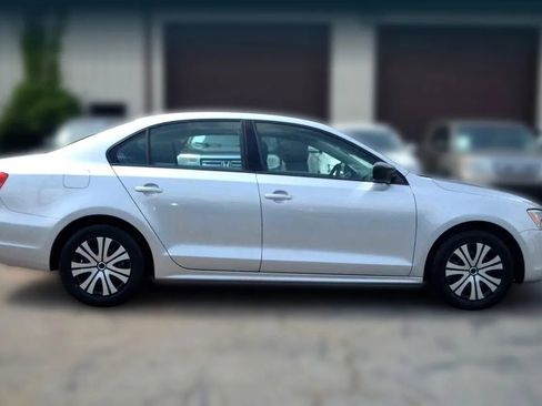 Used 2014 Volkswagen Jetta S image 12
