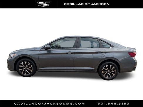 Used 2024 Volkswagen Jetta S image 3
