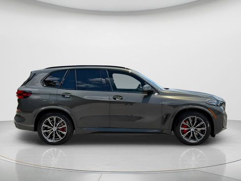 New 2026 BMW X5 xDrive50e w/ M Sport Package AWD/4WD image 4