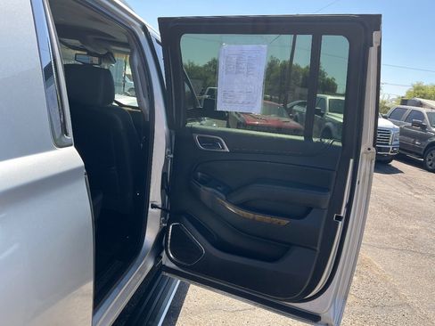 Used 2017 GMC Yukon XL Denali w/ Open Road Package RWD image 37
