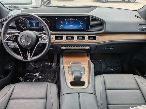 Used 2025 Mercedes-Benz GLE 450 4MATIC image 17