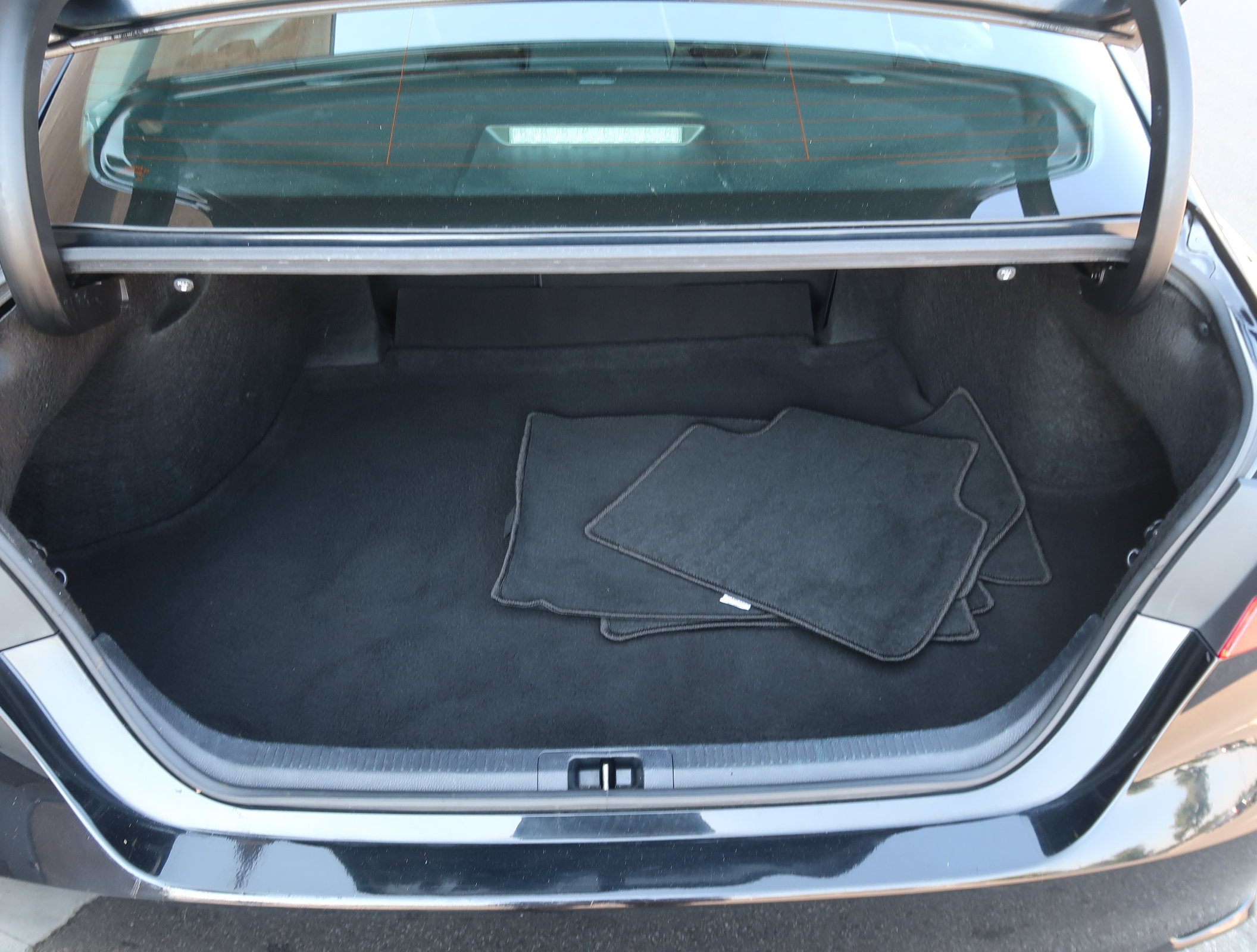 Used 2024 Toyota Camry SE w/ Convenience Package FWD image 34