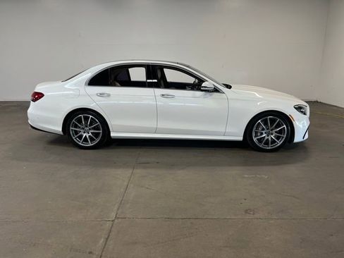 Used 2022 Mercedes-Benz E 350 Sedan image 2