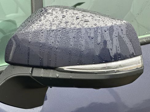 Used 2023 Toyota Sienna Platinum image 54